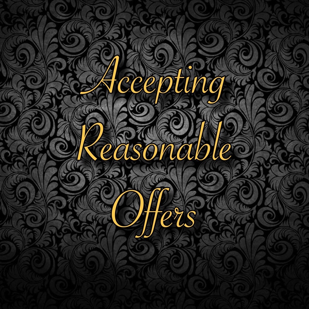 ALL REASONABLE OFFERS ACCEPTED 🥰🥰